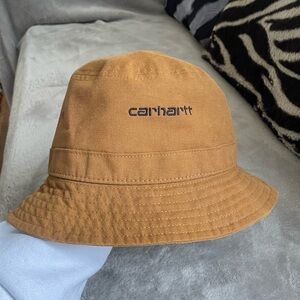 Carhartt bucket hat